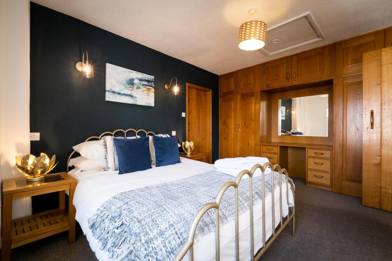 Stunning Cottage Grade 2 Listed With Parking And Hot Tub Bowness-on-Windermere Exterior photo