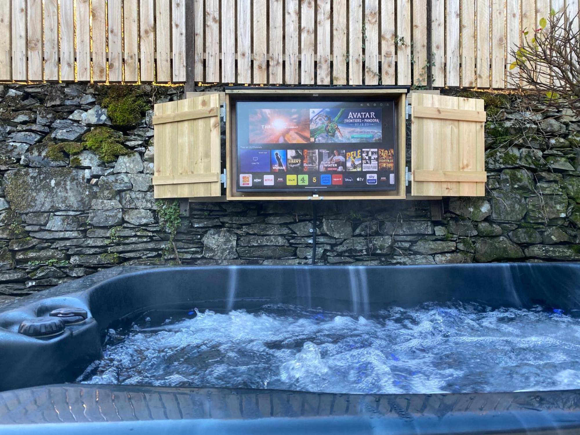 Stunning Cottage Grade 2 Listed With Parking And Hot Tub Bowness-on-Windermere Exterior photo